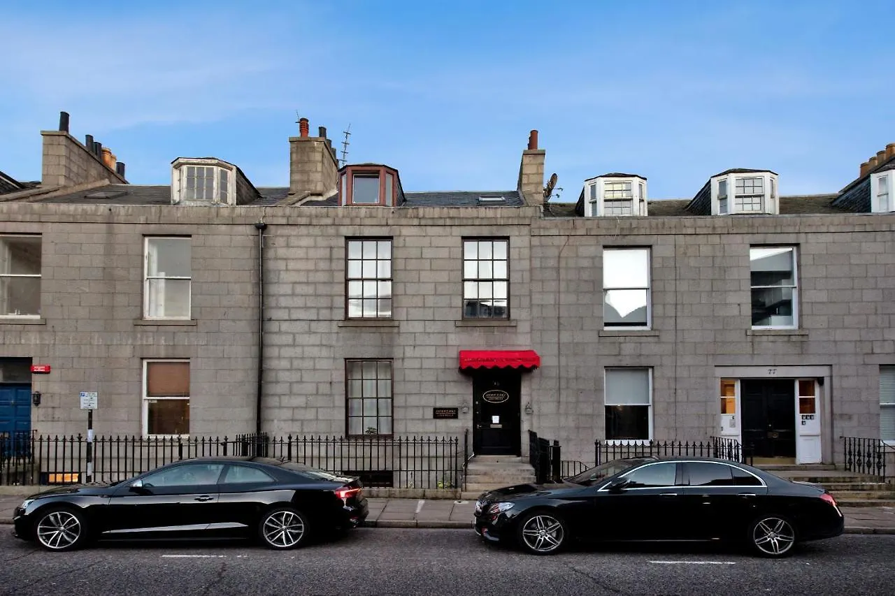 Guest house Shah Zaki Casa Bella Hotel Aberdeen United Kingdom