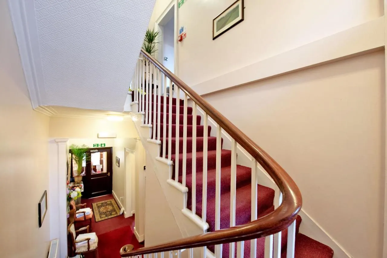 Shah Zaki Casa Bella Hotel Aberdeen United Kingdom